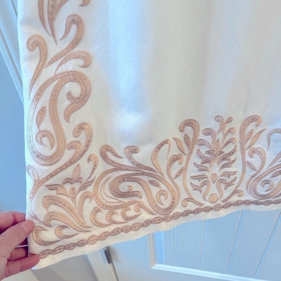 Jessica Howard Linen White Dress with Embroidery Size 8P - Picture 4 of 7